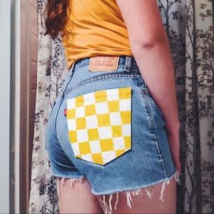 🦋🌻 Custom Painted Levi’s 505 Jean Shorts